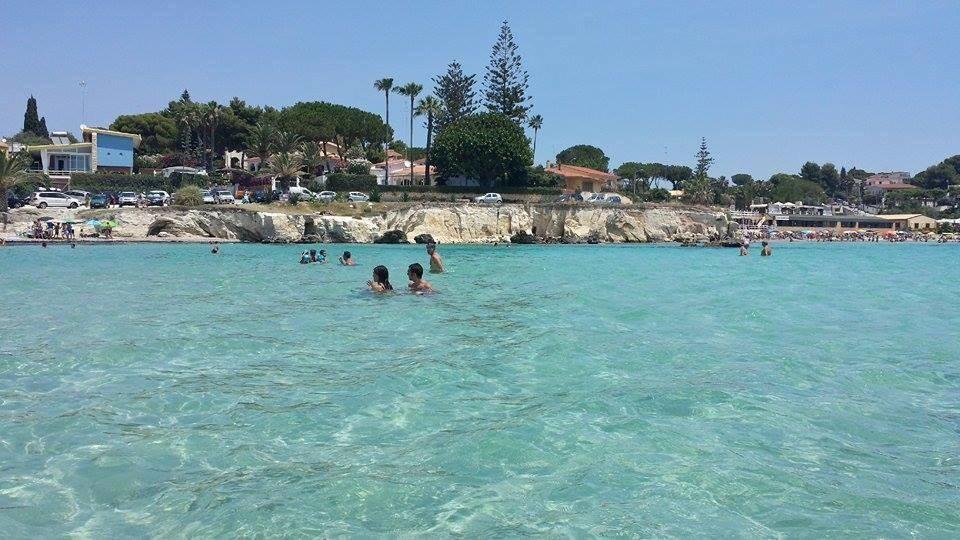 B&B Nido Colorato Fontane Bianche Eksteriør bilde